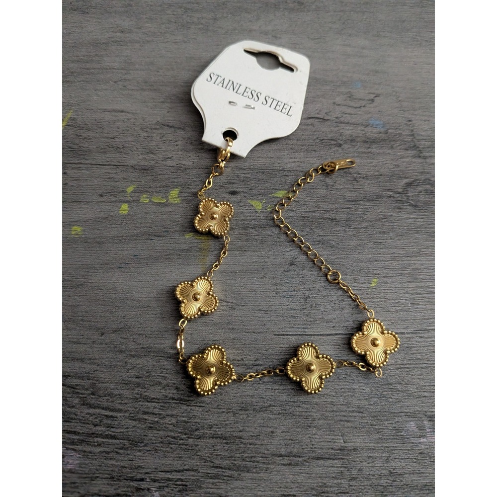 Gold Stainless Steel 5 Motif Clover Bracelet Quatrefoil Textured Charm